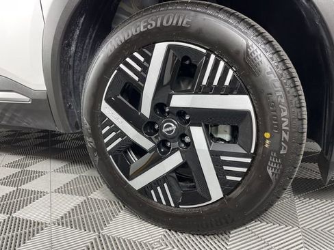 New 2026 Nissan Kicks SV image 14