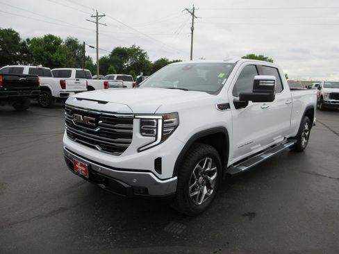 Certified 2026 GMC Sierra 1500 SLT w/ SLT Premium Plus Package AWD/4WD image 11