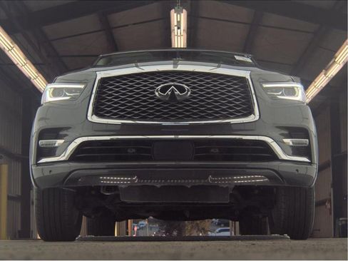 Certified 2024 INFINITI QX80 Luxe image 6