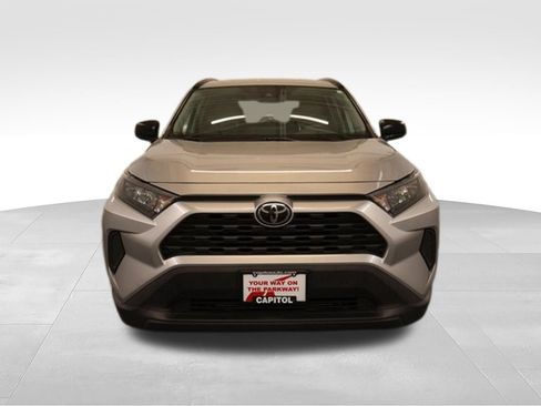 Used 2020 Toyota RAV4 LE w/ Carpet Mat Package AWD/4WD image 6