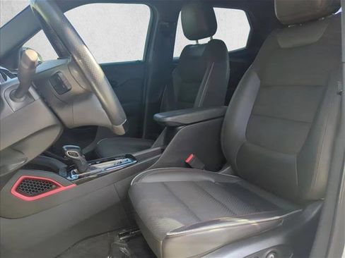 Used 2021 Chevrolet TrailBlazer RS w/ Technology Package image 14