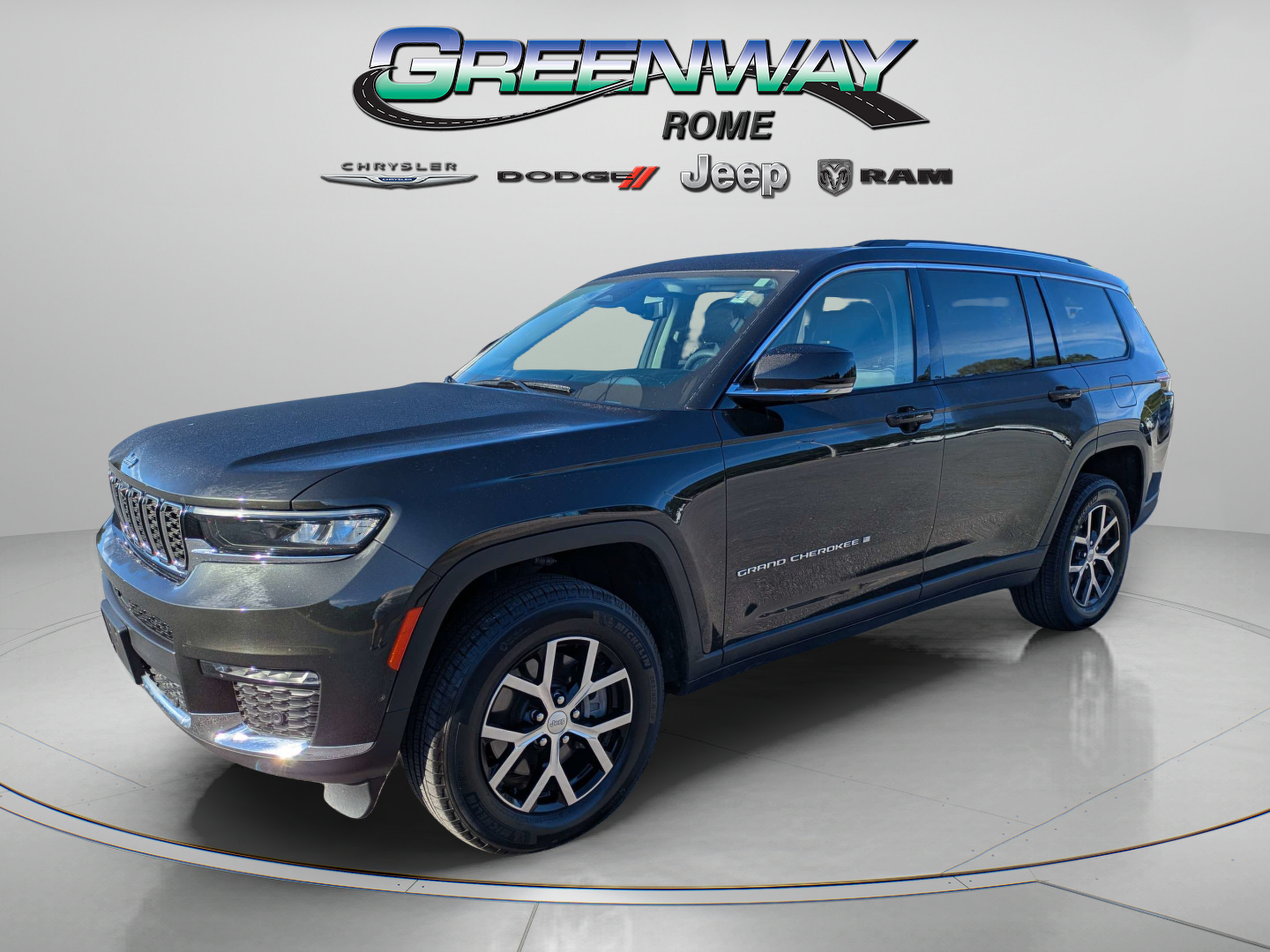Used 2024 Jeep Grand Cherokee L Limited w/ Luxury Tech Group II AWD/4WD image 4