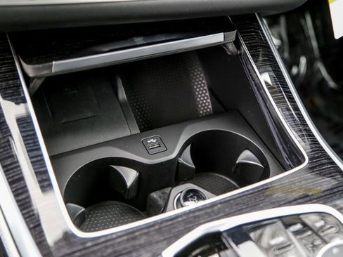 New 2026 BMW X5 xDrive40i w/ M Sport Package image 16