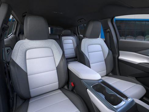 New 2026 Chevrolet Equinox EV LT image 23