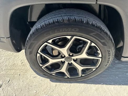 Used 2025 Jeep Compass Limited AWD/4WD image 22