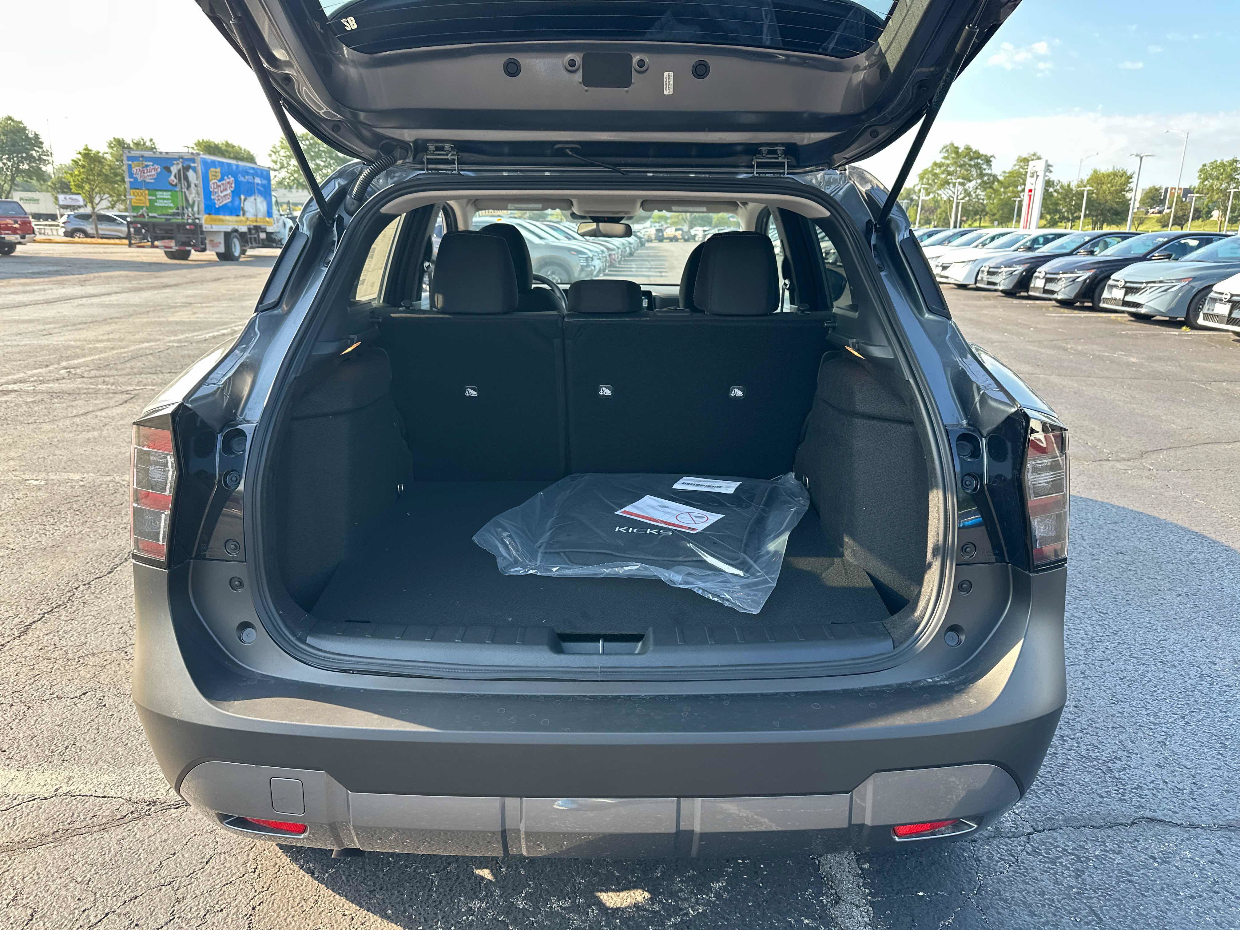 New 2027 Nissan Kicks SV AWD/4WD image 14
