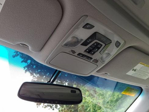 Used 2013 Toyota Sienna Limited w/ Premium Pkg AWD/4WD image 17