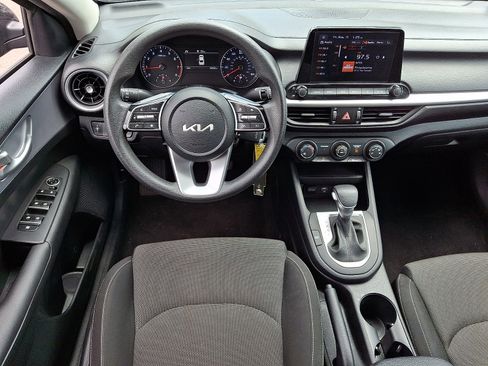 Used 2024 Kia Forte LXS FWD image 12