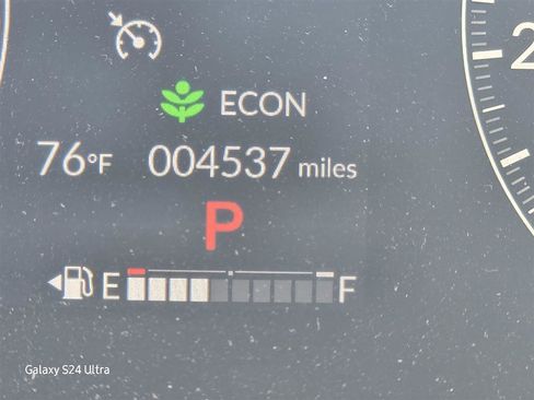 Used 2025 Honda HR-V EX-L image 6