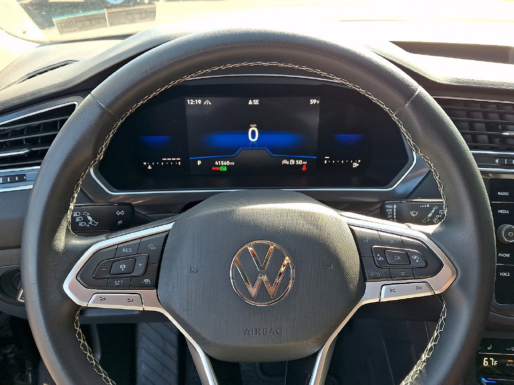 Used 2023 Volkswagen Tiguan SE AWD/4WD image 19