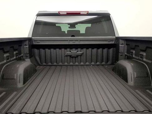Used 2025 Chevrolet Silverado 1500 LT AWD/4WD image 13