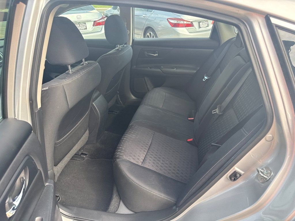 Used 2017 Nissan Altima 2.5 S w/ Power Driver Seat Package FWD image 12