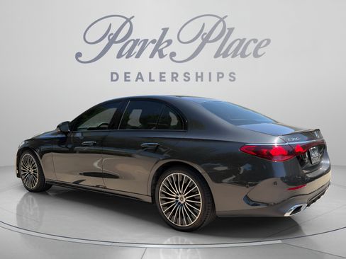 Used 2025 Mercedes-Benz E 350 Sedan image 3