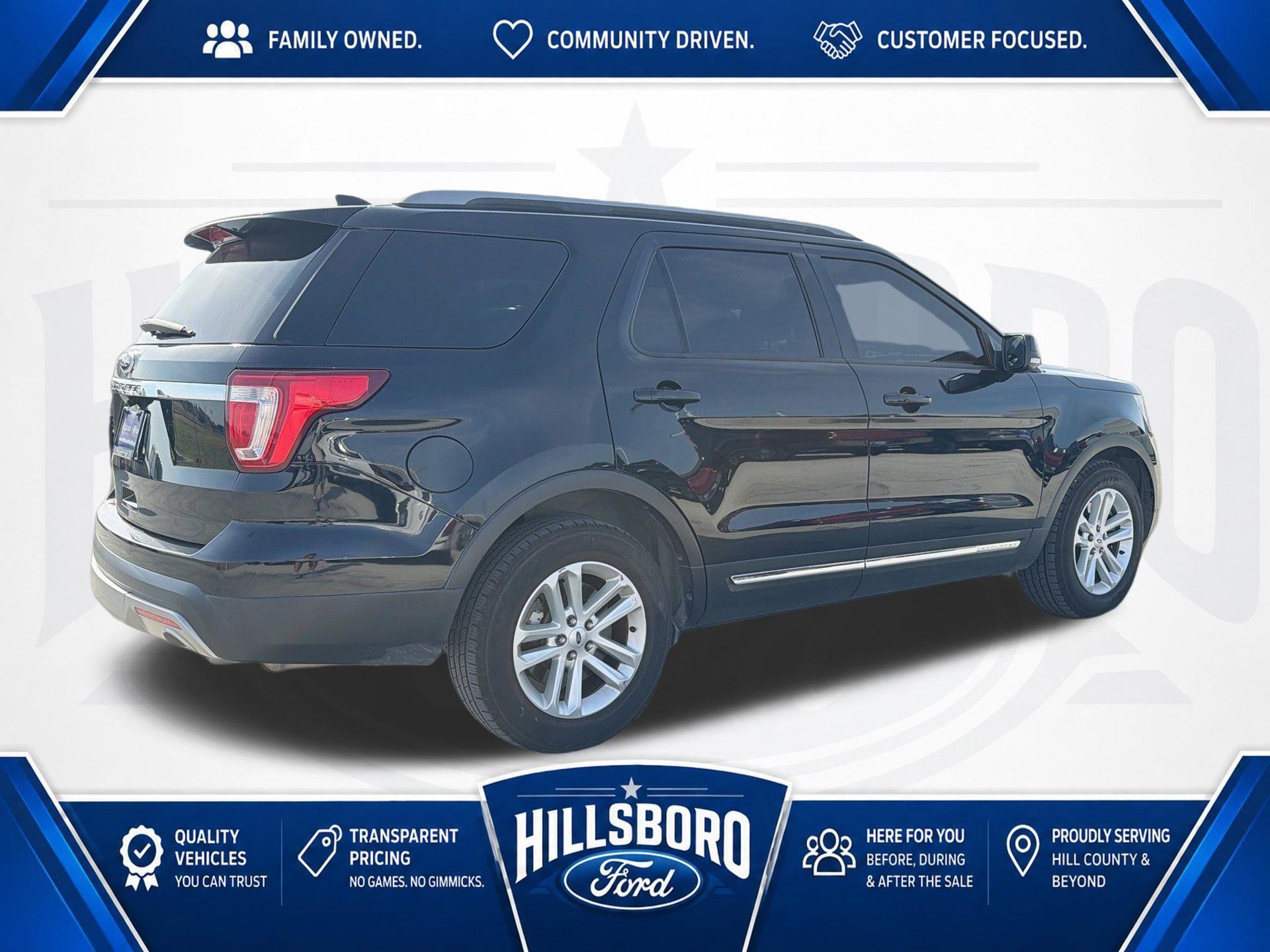 Used 2017 Ford Explorer XLT w/ Equipment Group 202A FWD image 7