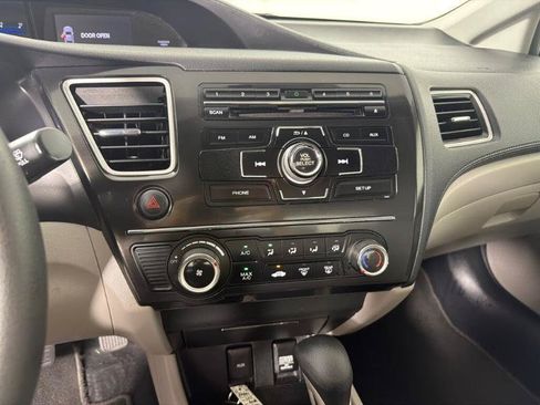 Used 2013 Honda Civic LX image 13