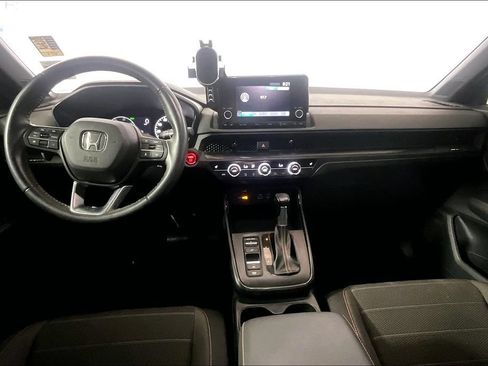 Used 2024 Honda CR-V Sport image 11