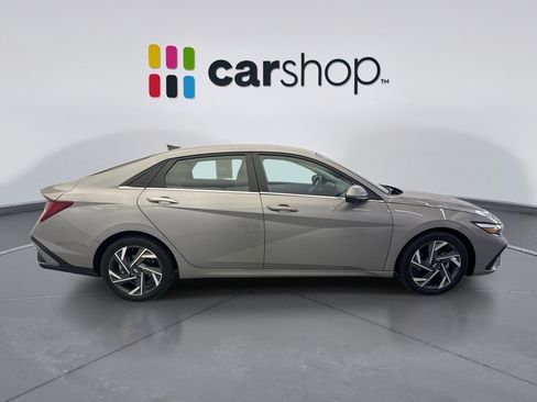 Used 2024 Hyundai Elantra Limited FWD image 6