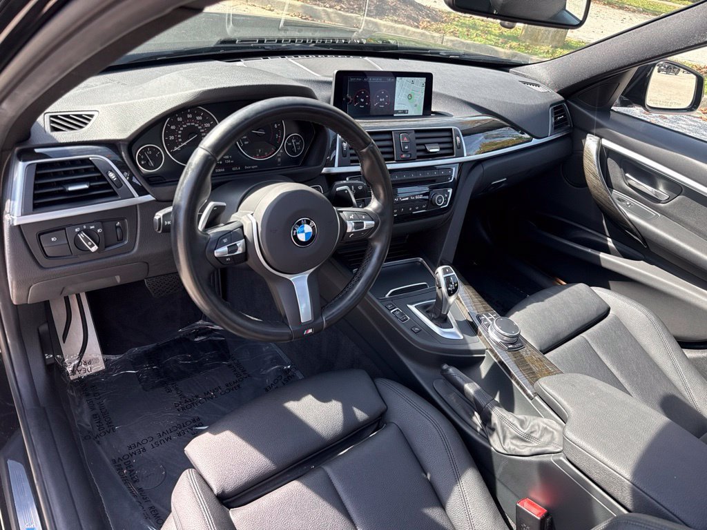 Used 2017 BMW 330i xDrive Sedan AWD/4WD image 14