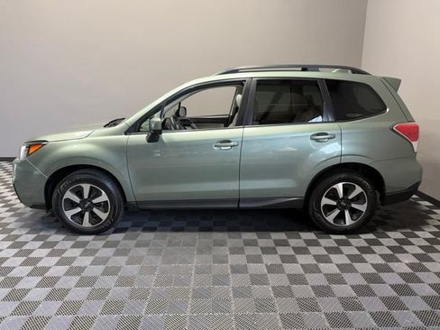 Used 2018 Subaru Forester 2.5i Premium w/ All-Weather Package AWD/4WD image 6