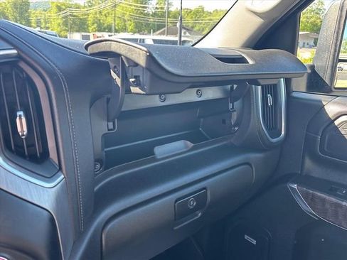 Used 2021 GMC Sierra 3500 Denali w/ Denali Ultimate Package AWD/4WD image 39