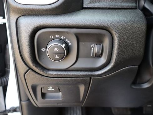 New 2026 RAM 1500 Express AWD/4WD image 11