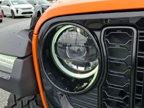 Certified 2025 Jeep Wrangler Unlimited Sport AWD/4WD image 9