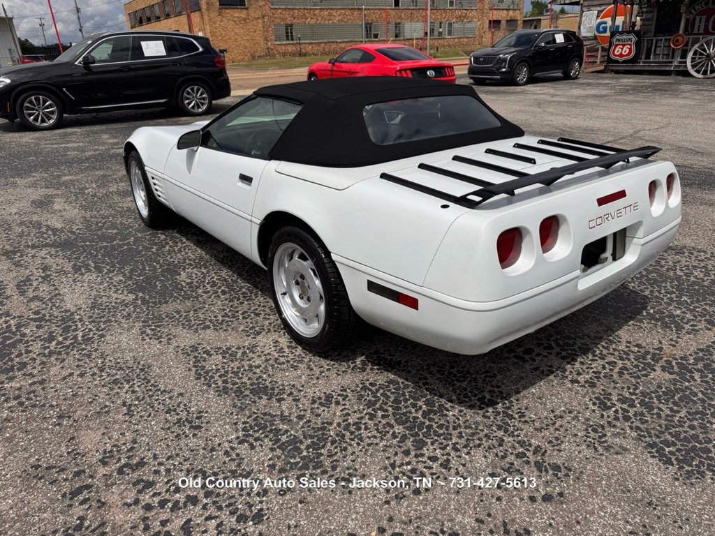 Used 1992 Chevrolet Corvette Convertible RWD image 20