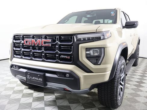 Used 2024 GMC Canyon AT4 w/ Technology Package image 3