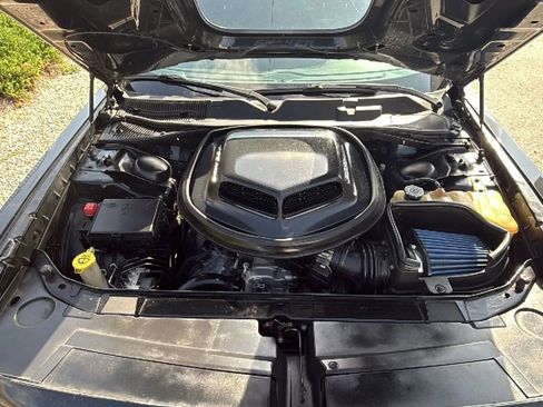 Used 2016 Dodge Challenger R/T Scat Pack RWD image 32