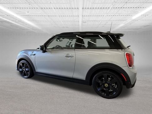 Used 2024 MINI Cooper SE FWD image 3