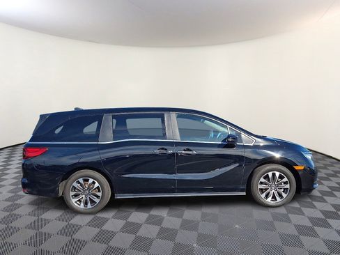 Used 2024 Honda Odyssey EX-L image 8