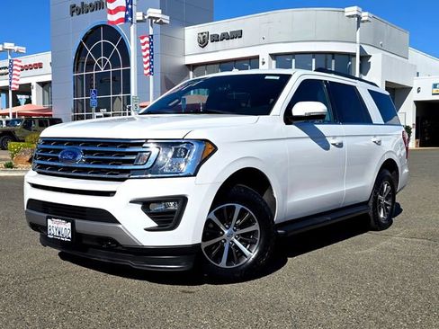 Used 2019 Ford Expedition XLT w/ Equipment Group 201A image 3