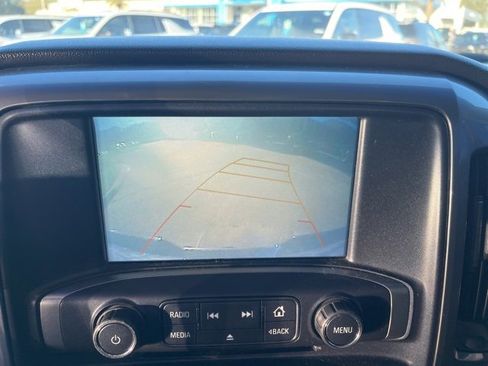 Used 2018 Chevrolet Silverado 1500 LT w/ Texas Edition image 22