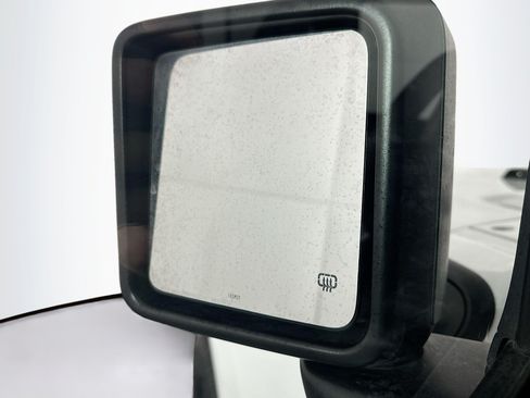 Used 2023 Jeep Wrangler Unlimited Sahara AWD/4WD image 16