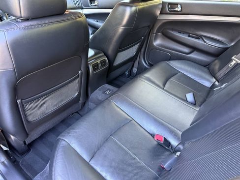 Used 2013 INFINITI G37 x Sedan w/ Premium Pkg AWD/4WD image 19