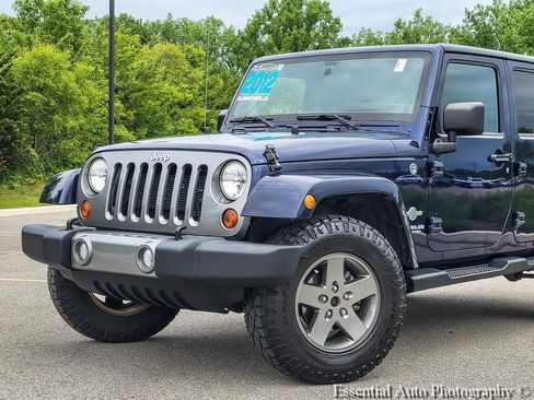 Used 2012 Jeep Wrangler Unlimited Sport AWD/4WD image 2