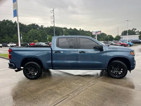 Used 2024 Chevrolet Silverado 1500 Custom w/ LPO, Dark Essentials Package RWD image 9