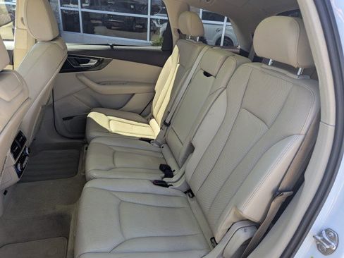 Used 2019 Audi Q7 3.0T Premium Plus w/ Premium Plus Package AWD/4WD image 27