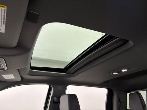 New 2026 GMC Sierra 1500 Elevation w/ Elevation Premium Package image 4