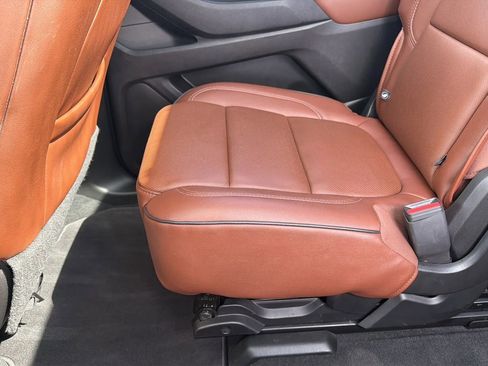 Used 2018 Chevrolet Traverse High Country AWD/4WD image 47