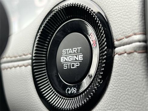 New 2025 Jeep Compass Limited image 27