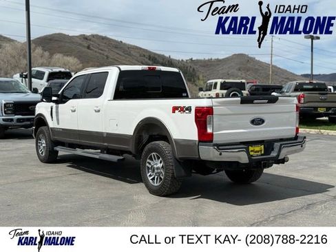 Used 2019 Ford F350 Lariat w/ Lariat Value Package AWD/4WD image 3