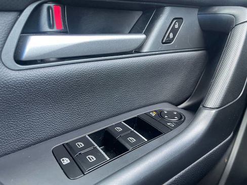 Used 2025 MAZDA CX-50 AWD 2.5 S w/ Preferred Package image 21