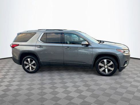 Used 2018 Chevrolet Traverse LT FWD image 5