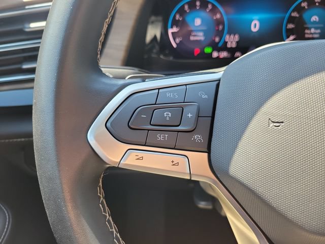 Used 2025 Volkswagen Atlas SE FWD image 24