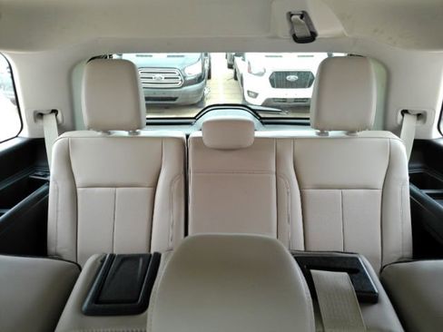Used 2022 Ford Expedition XLT RWD image 36
