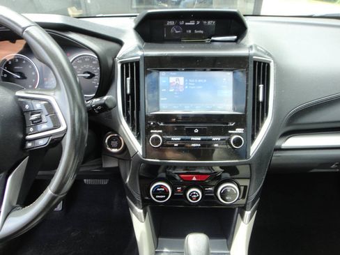 Used 2019 Subaru Forester Premium AWD/4WD image 8