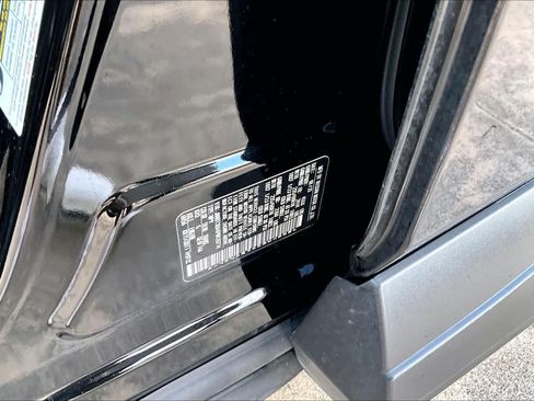 Certified 2023 Nissan Rogue SV FWD image 34