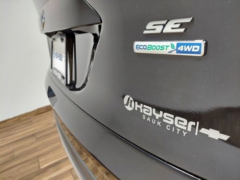 Used 2016 Ford Escape SE image 10