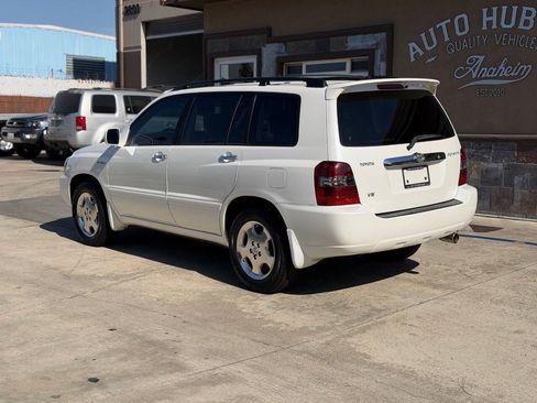 Used 2006 Toyota Highlander Sport w/ Towing Prep Pkg FWD image 7